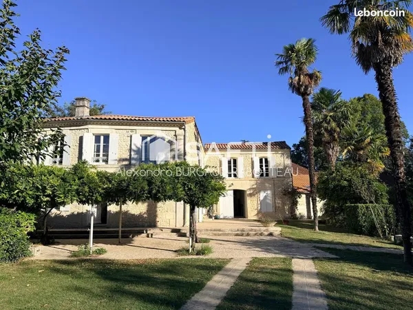 Propriété 8 pièces 246 m²
