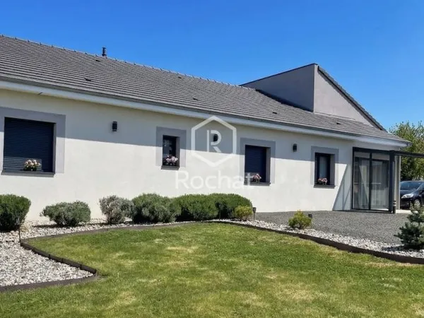 Maison contemporaine de 2017 commune voisine de Digoin et