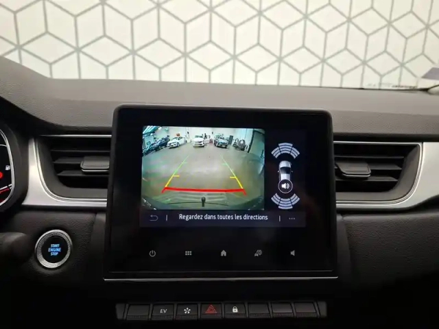Renault Captur e-tech 145 - 21 — photo 20