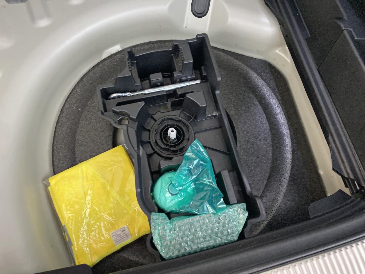 Ds Ds 7 crossback bluehdi 130 eat8 etoile — photo 16