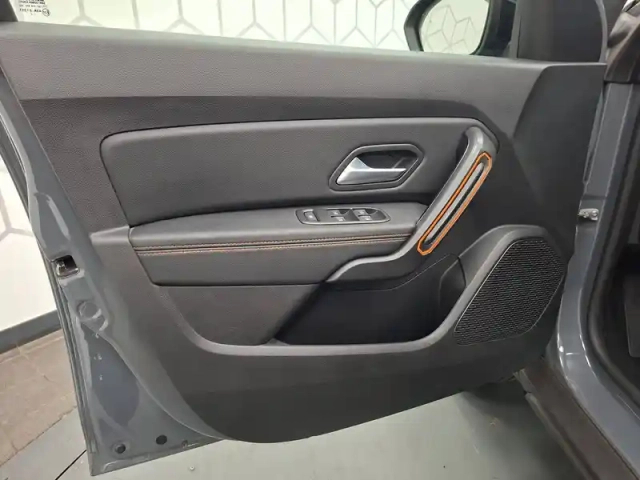 Dacia Duster tce 150 fap 4x2 edc — photo 22