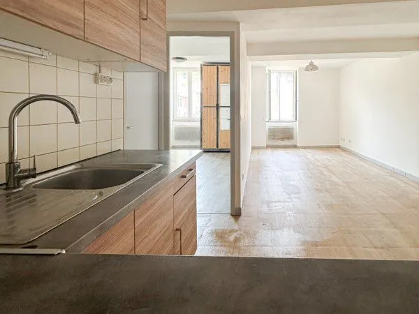 Appartement T2 + garage + stationnement