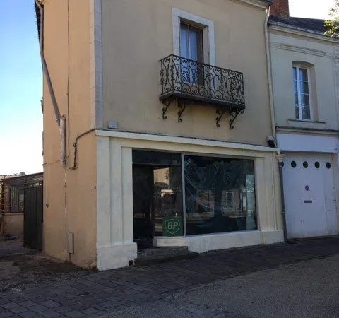 Maison de bourg 262 m² divisible en 2 logements - Noyant-Villages