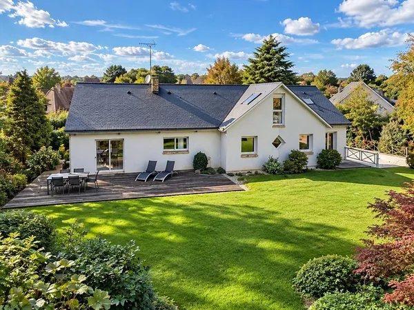 Vends maison - 185 m² - 8 pièces, 6 chambres - Quincampoix 76230