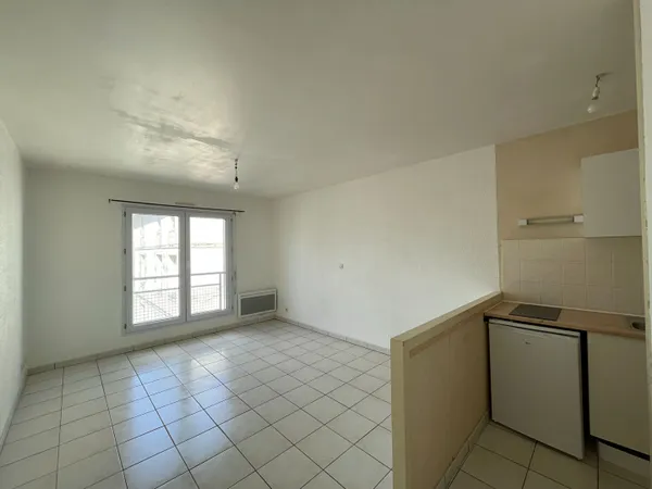 Appartement Fontenay Le Comte 1 pièce(s)