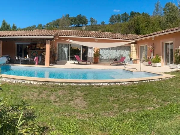 Villa 4 pièces 139 m²