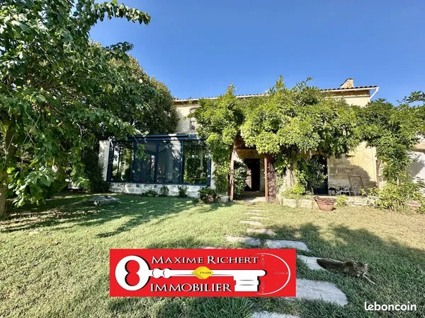 Propriété 9 pièces 281 m²