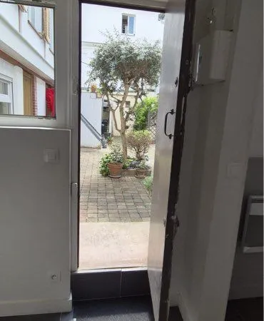 Paris 16e - Boulevard Exelmans - Studio de 10 m² en rez-de-chaussée