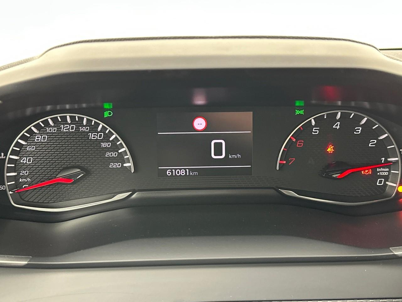 Peugeot 208 puretech 100 s&s bvm6 style — photo 21