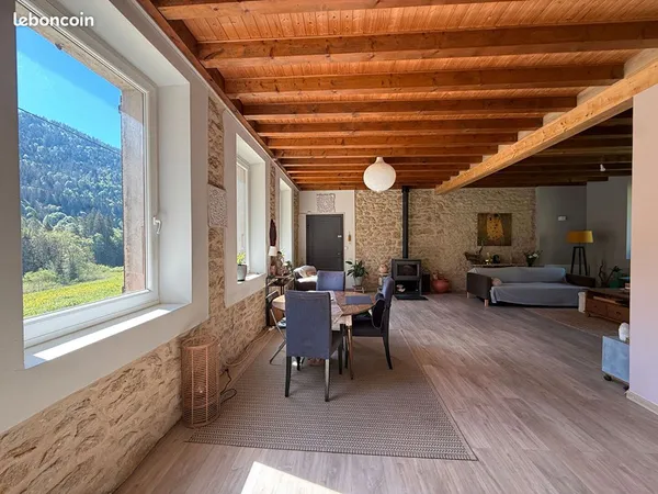 Maison 5 pièces 177 m²