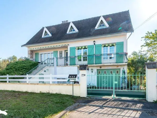 Maison 9 pièces 160 m²