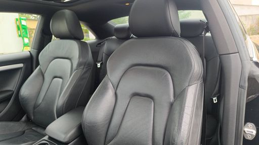 Audi A5 Coupe 3.2 FSI V6 265 Quattro Tiptronic 6 - Ambition Luxe – 2009 – 177699 km – Essence – Boîte Automatique — photo 30