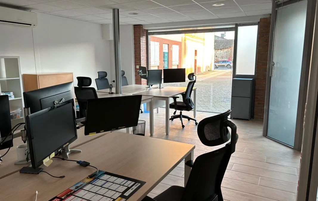 Photo 1