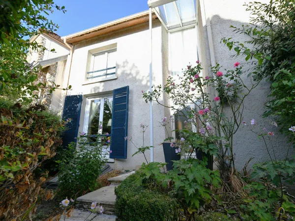 Maison 6 pièces 104 m²