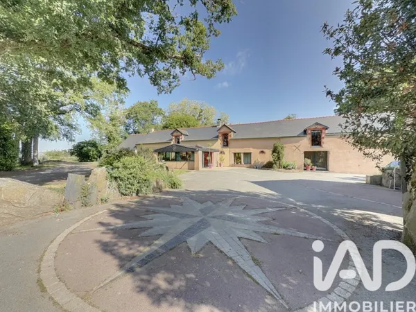 Maison 9 pièces 394 m²