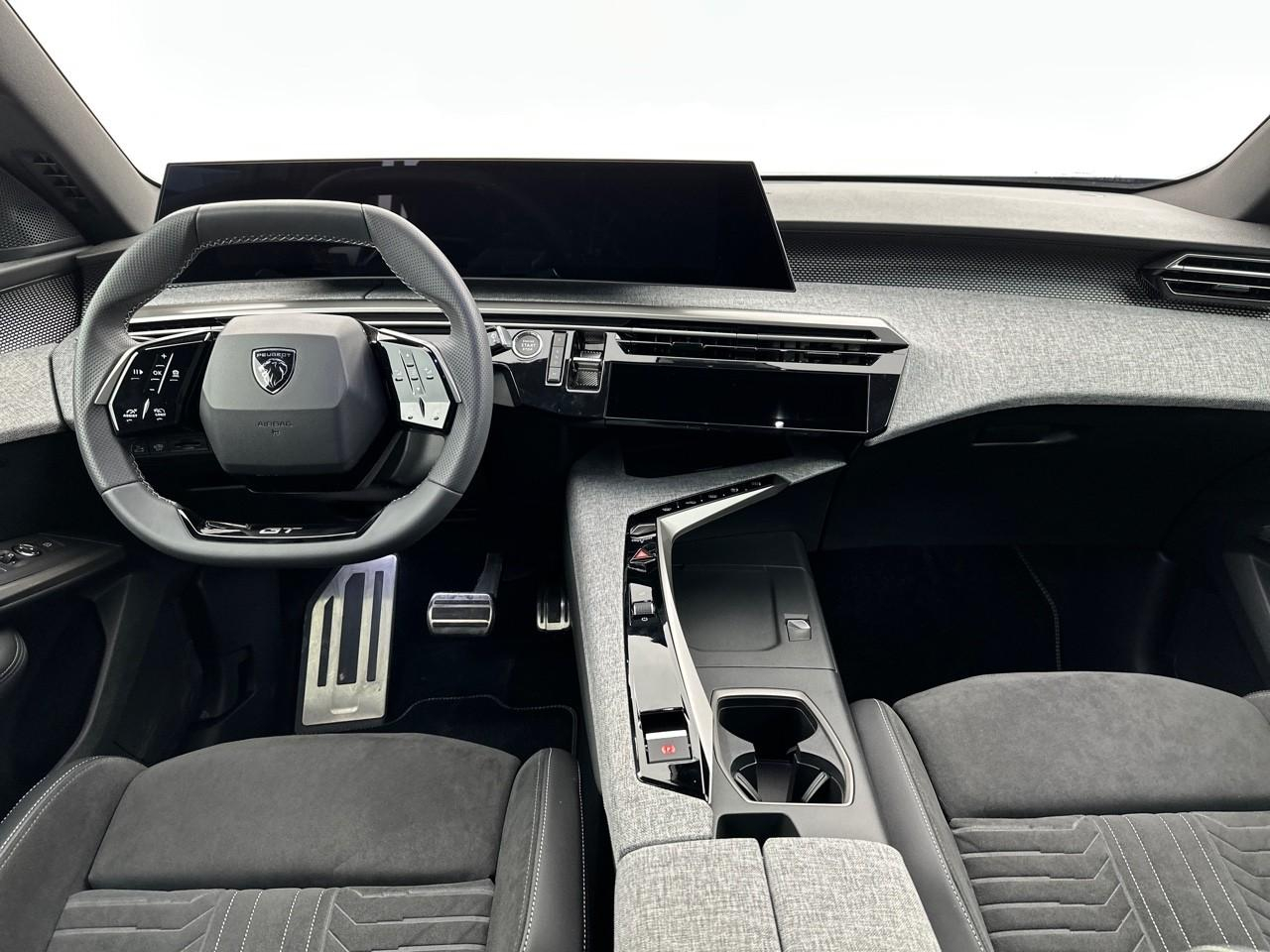 Peugeot 5008 hybrid 145 ch e-dcs6 gt — photo 11