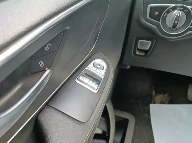 Mercedes Cla 220 d long avantgarde intégrale 9g-tronic 176g — photo 6