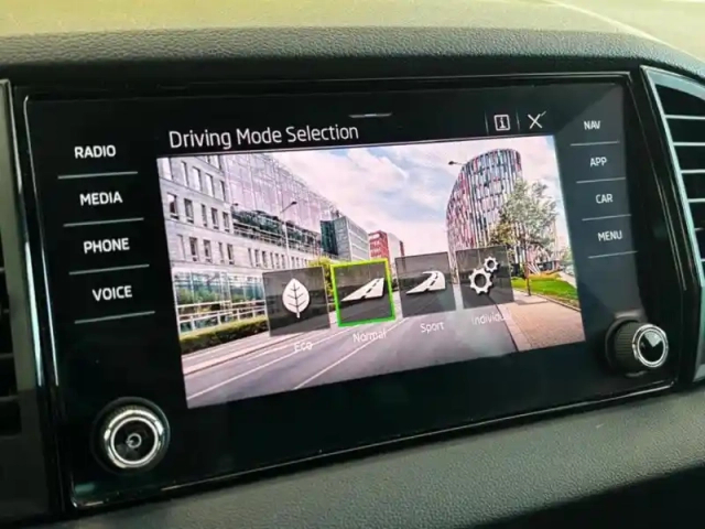 Skoda Karoq sportline — photo 17