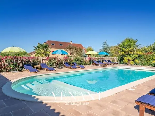 Villa 16 pièces 457 m²