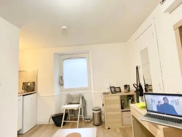 Studio 1 pièce 12 m²