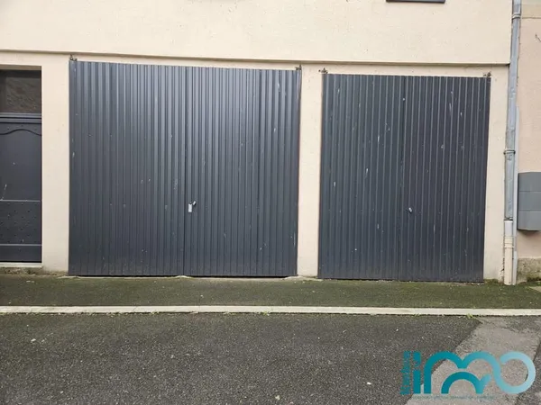 Garage Camping Car / Stockage - Secteur RIGNAC