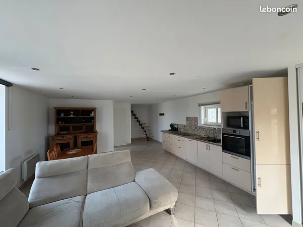 Maison de 90 m² à louer - Verrières