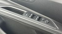 Peugeot 3008 HYBRID 225ch Allure e-EAT8 — photo 16
