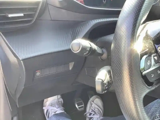Peugeot 208 bluehdi 100 s&amp;s bvm6 — photo 15