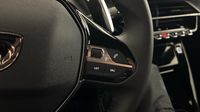 Peugeot 2008 1.2 Hybrid 145ch Allure e-DCS6 — photo 25