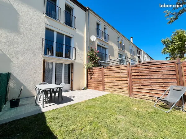 Maison familiale à vendre à Maurepas - 289 000 FAI
