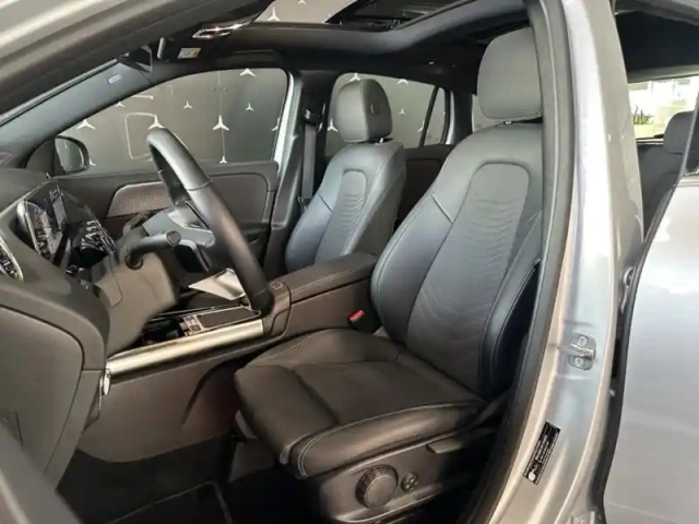 Mercedes Gla 200 progressive line — photo 13
