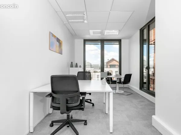Bureau privé à louer pour 2 personnes à Montevrain Gare Val d'Europe