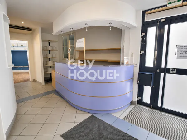 LOCAL COMMERCIAL AU COEUR DU VIEUX PUTEAUX