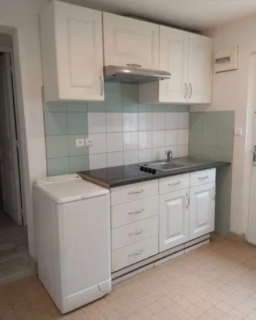 Chambre en colocation dans petit pavillon