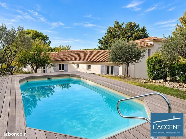 Propriété 6 pièces 172 m²