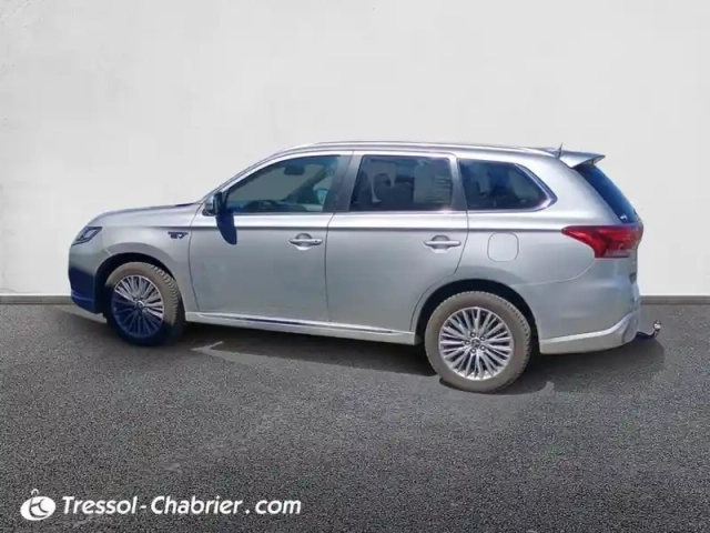 Mitsubishi Outlander 2.4l phev twin motor 4wd instyle — photo 6