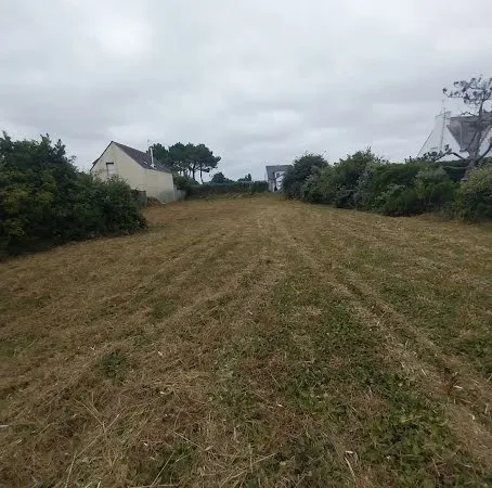 Terrain 1852 m²