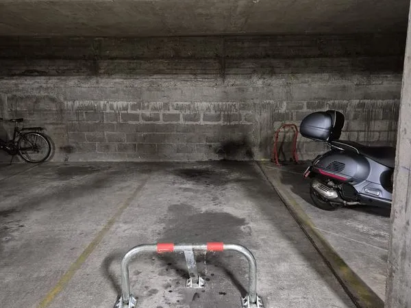 Parking 52 rue des poissonniers