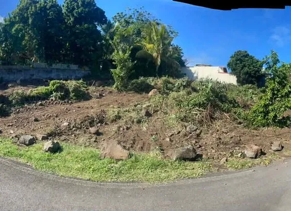 Terrain 1299 m² Saint-Joseph