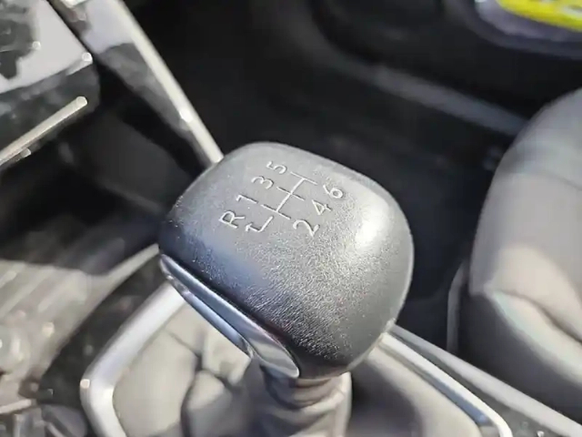 Peugeot 2008 puretech 130 s&amp;s bvm6 — photo 14