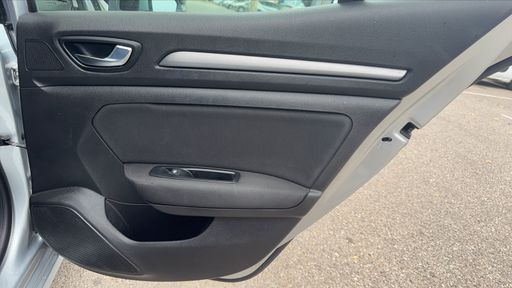 Renault Megane 1.5 Blue dCi 115 - Business – 2021 – 77378 km – Diesel – Boîte Manuelle — photo 21