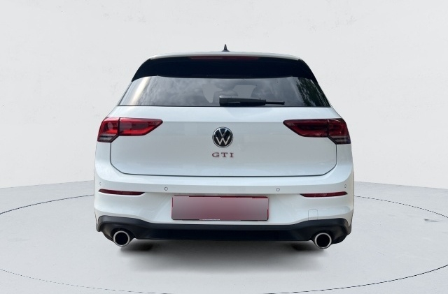 Volkswagen Golf 8 — photo 2