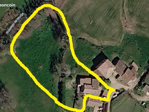 Ensemble de 2 maisons à la campagne