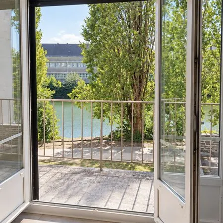 T3 58 m² balcon vue Meuse - Secteur Hôtel de Ville