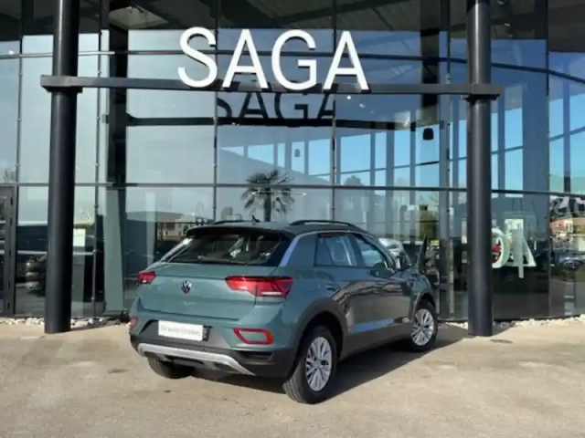 Volkswagen T-Roc life plus 1.0 110 ch — photo 2