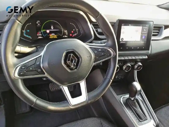 Renault Captur e-tech 145 — photo 44