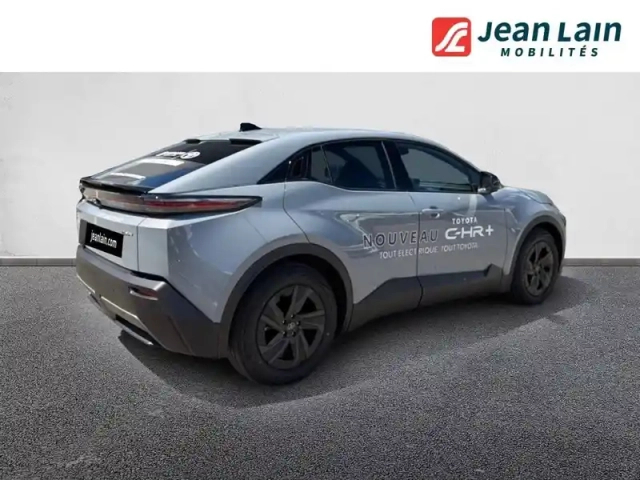 Toyota C-Hr + — photo 5