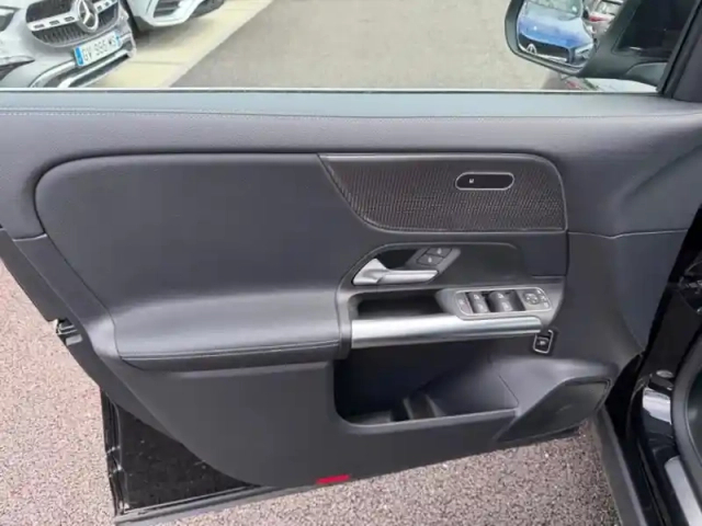 Mercedes Eqa 250 business line — photo 34