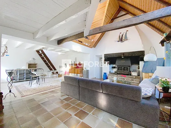 Maison 6 pièces 250 m²
