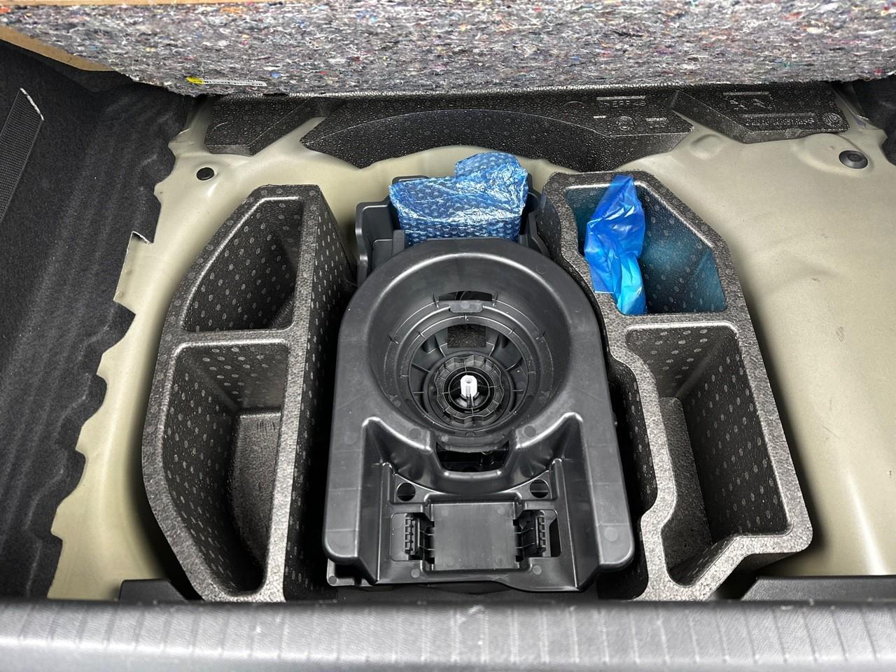 Peugeot 208 puretech 100 s&s bvm6 allure — photo 36